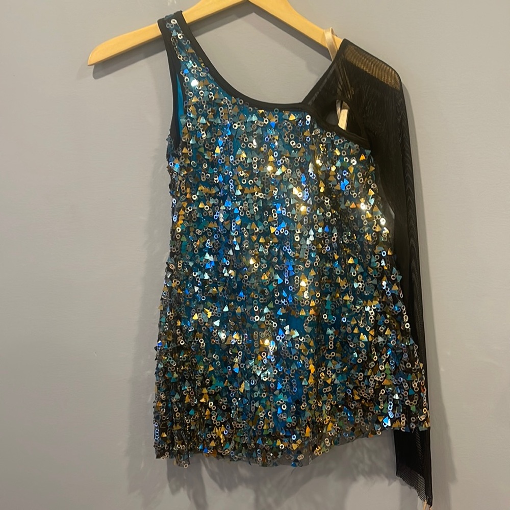 Adult medium dance costume. Leotard bottoms attached.